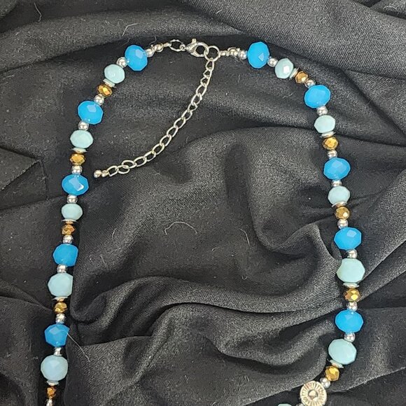 Blue and Gold Beaded Silver Tone Flower Faux Turquoise Pendant Boho 18" Necklace - Picture 13 of 16